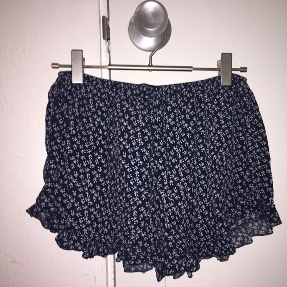 Brandy Melville floral shorts